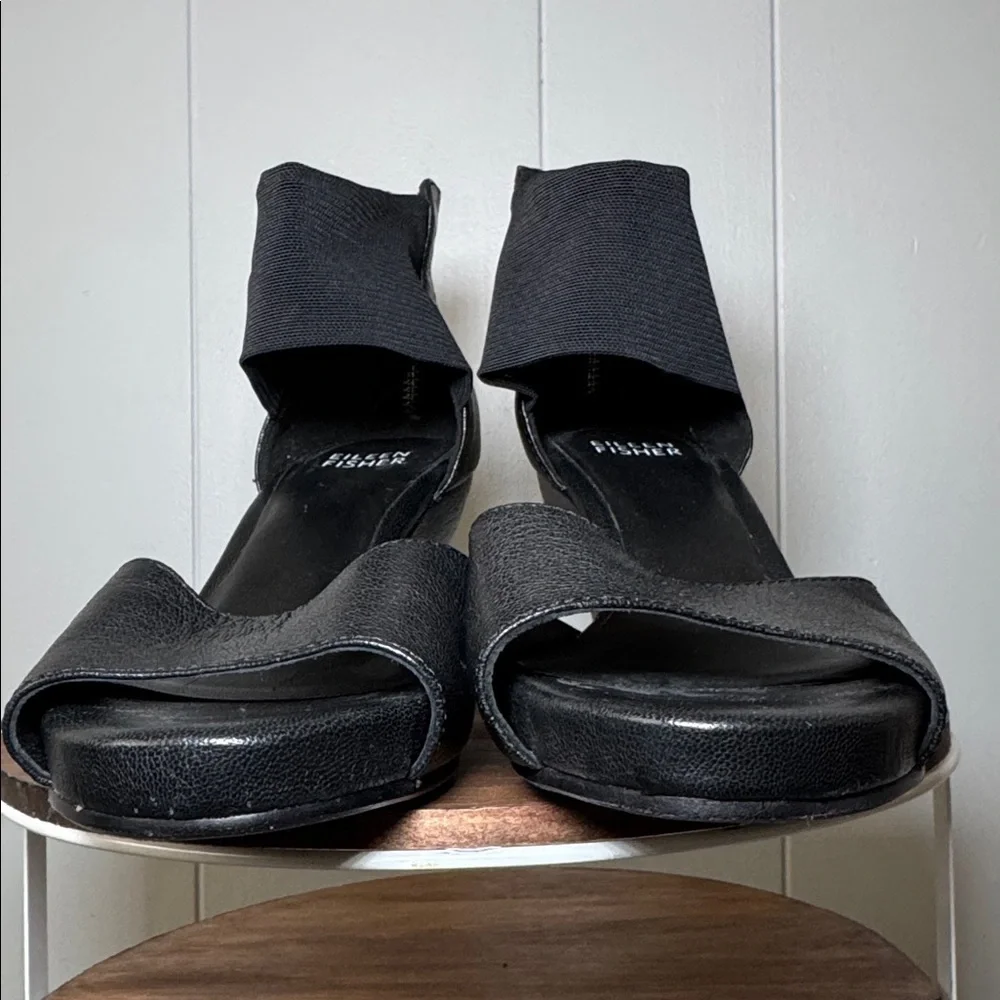 Eileen Fisher Corona Mid-Wedge Black LeatherSandals Size 6.5 NWOT